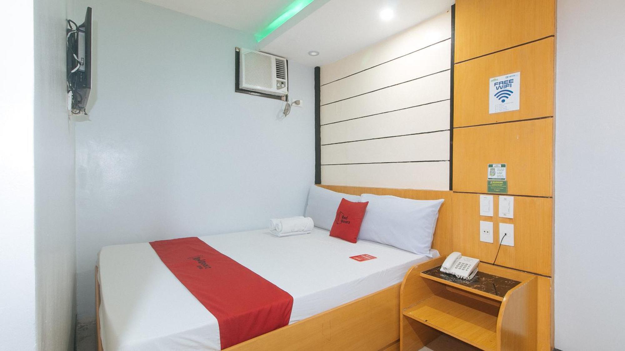 Reddoorz At Ranchotel Alabang Muntinlupa City Exteriör bild