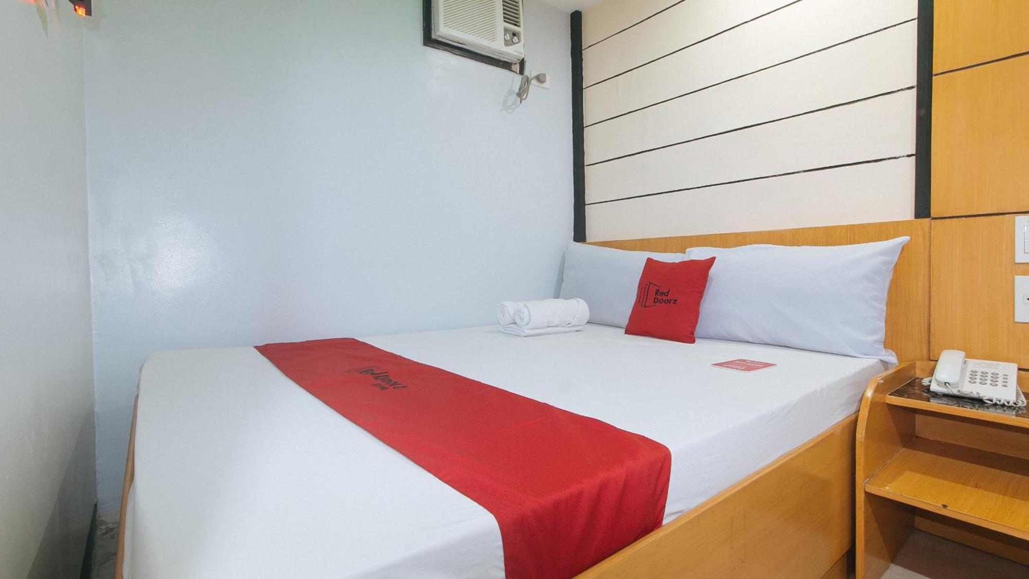 Reddoorz At Ranchotel Alabang Muntinlupa City Exteriör bild