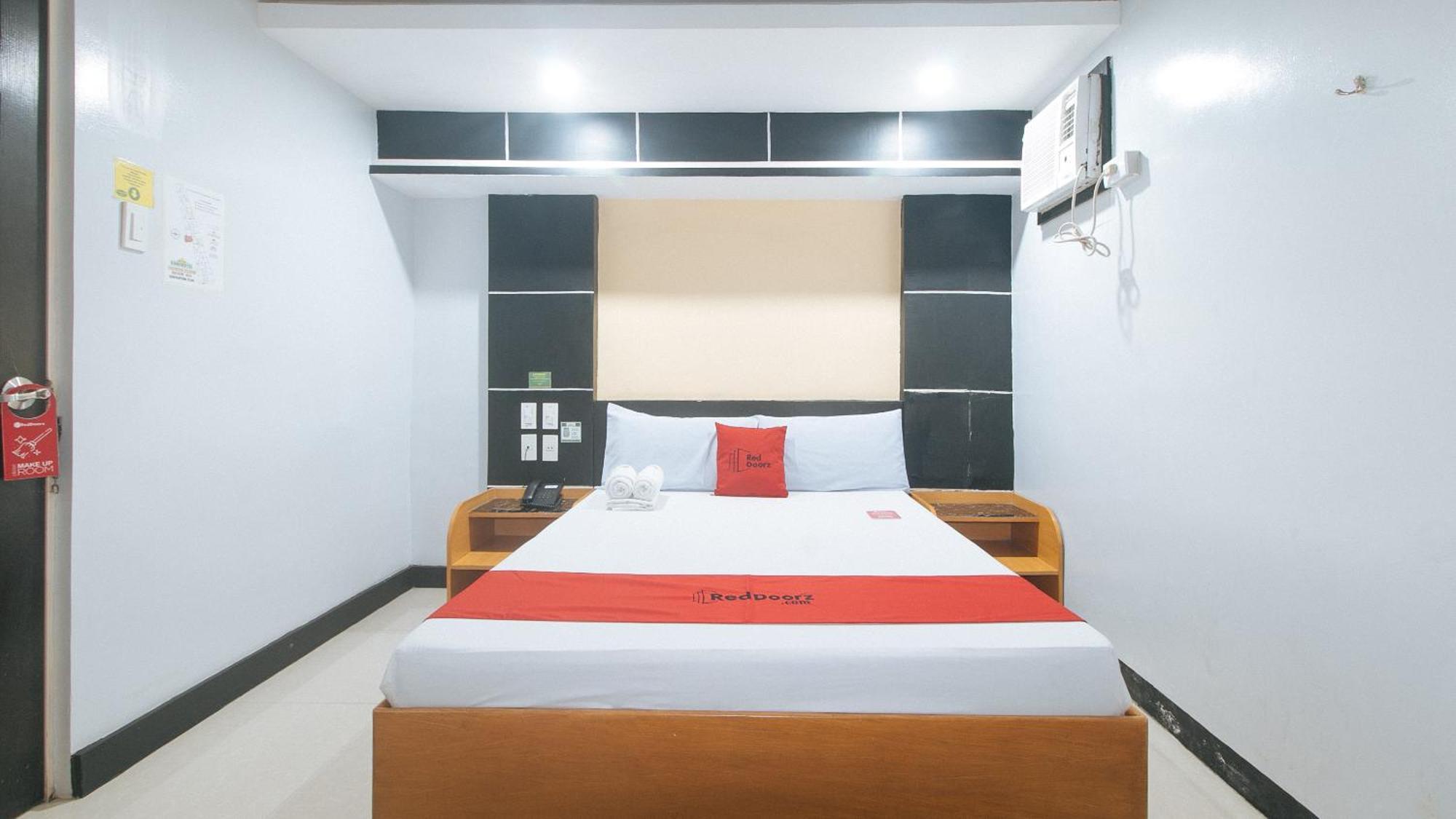 Reddoorz At Ranchotel Alabang Muntinlupa City Exteriör bild
