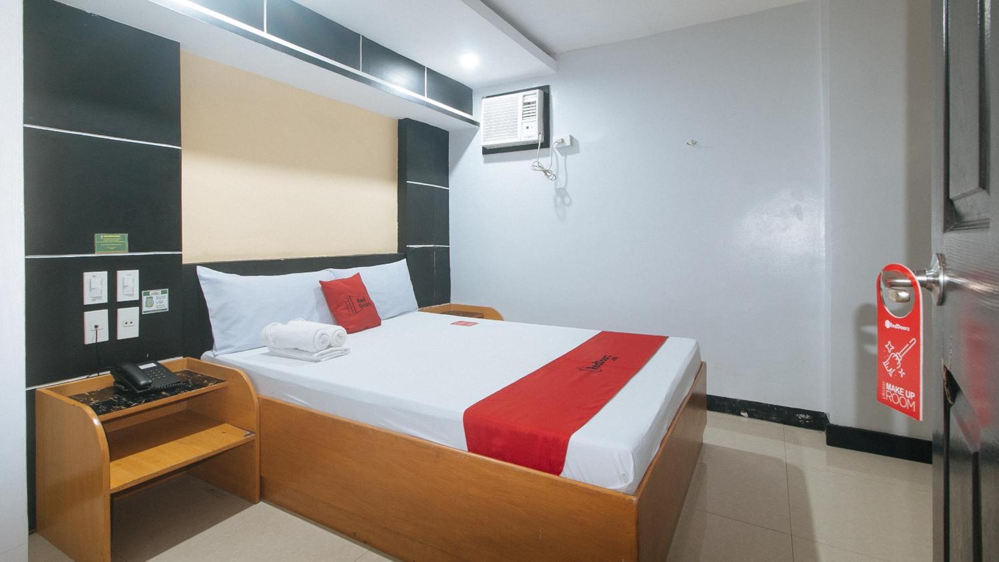 Reddoorz At Ranchotel Alabang Muntinlupa City Exteriör bild